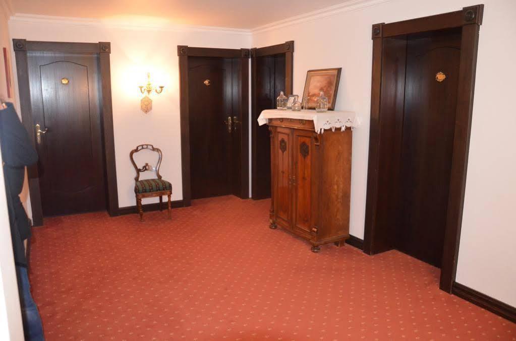 Hotel Zur Traube Moglingen Ngoại thất bức ảnh