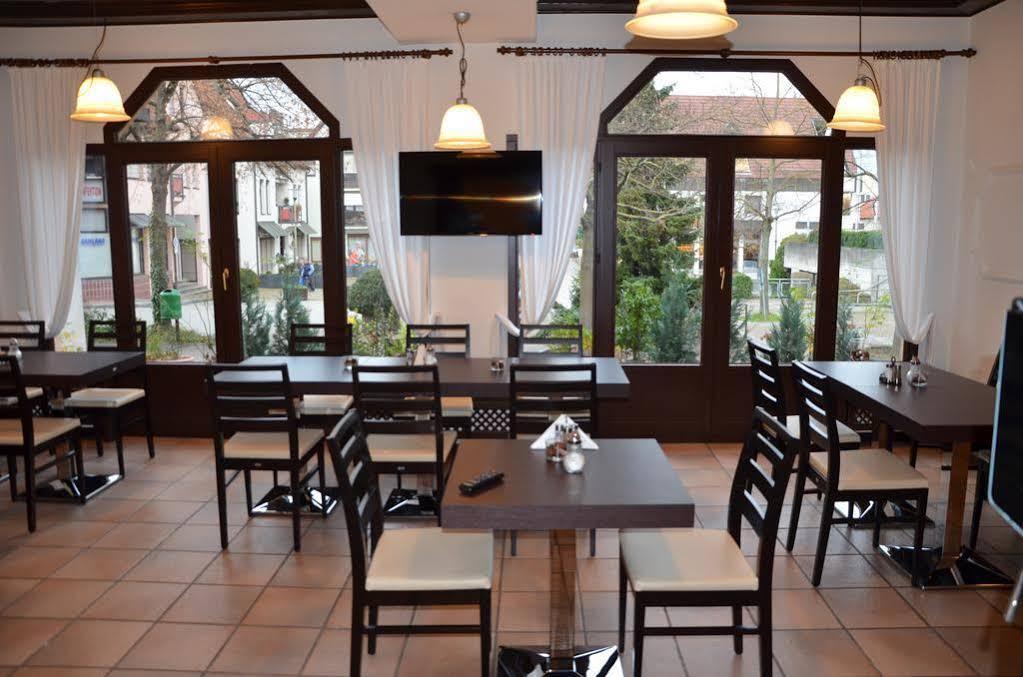 Hotel Zur Traube Moglingen Ngoại thất bức ảnh