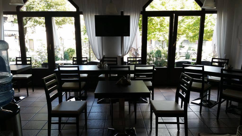 Hotel Zur Traube Moglingen Ngoại thất bức ảnh