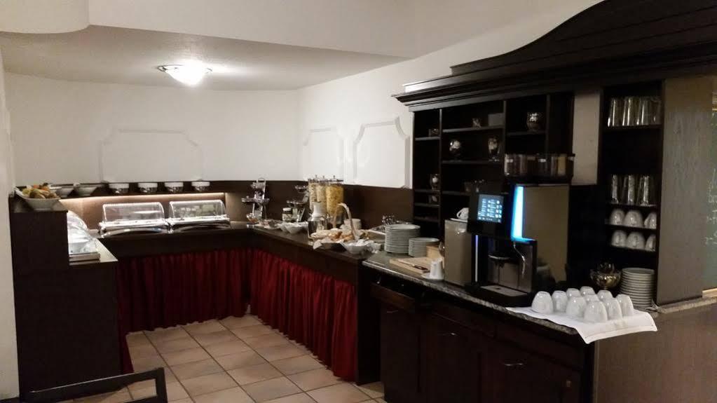 Hotel Zur Traube Moglingen Ngoại thất bức ảnh